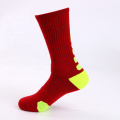 Stock lot men elite calf socks sport calcetines gruesos de algodón de baloncesto